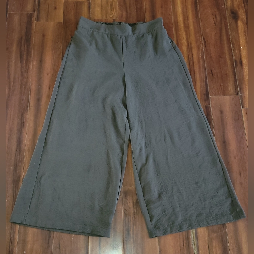 Adrianna Papell Olive Green Textured Wide Leg Cropped Pants Pull On